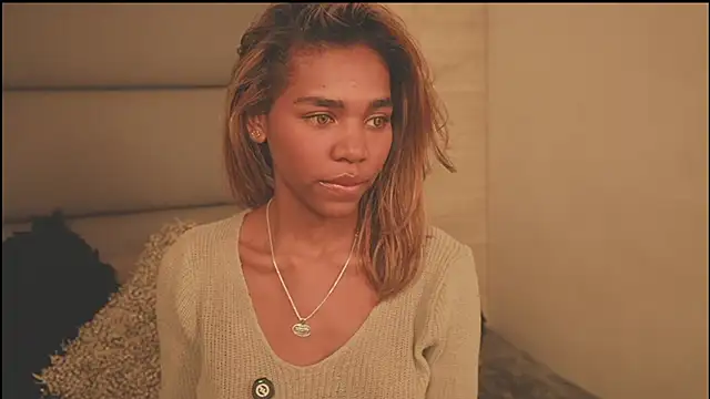 Lily Miiller online show from February 19, 9:11 pm