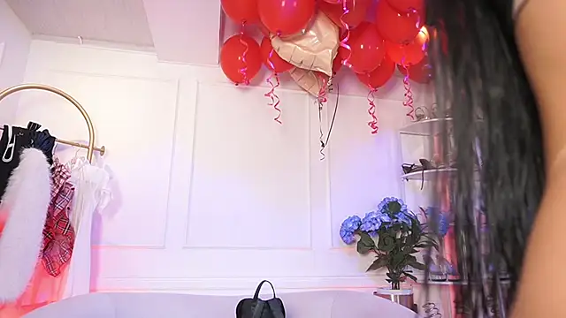 elasummer online show from February 19, 12:34 pm