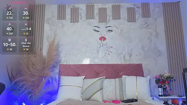 Snapshot of EMILY_ROUSSE71 chatting on April 23, 10:12 pm EMILY ROUSSE71 online show from April 23, 10:12 pm