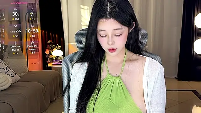 Snapshot of sweateanv_ chatting on December 29, 7:50 am sweateanv online show from December 29, 7:50 am