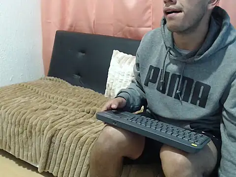 Snapshot of Deportist chatting on September 21, 10:33 pm Deportist online show from September 21, 10:33 pm