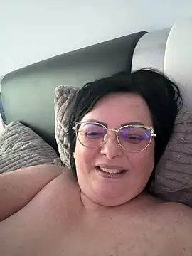 Amandamuller1982 online show from December 19, 2:13 pm