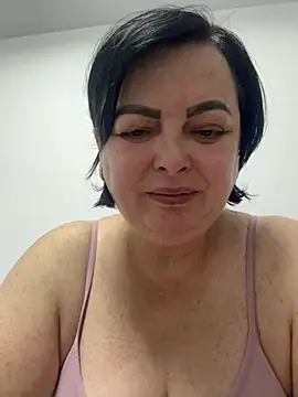 Amandamuller1982 online show from December 28, 11:05 pm