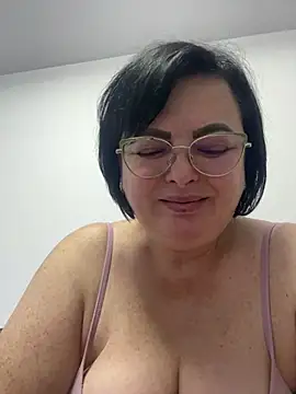 Amandamuller1982 online show from December 31, 1:57 am