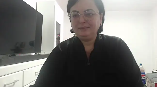 Amandamuller1982 online show from January 8, 4:44 am