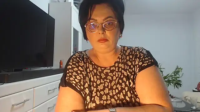 Amandamuller1982 online show from May 23, 7:29 pm