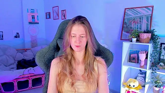 Sharon Evansi online show from March 6, 6:16 pm