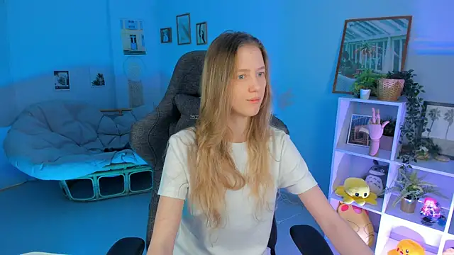 Sharon Evansi online show from March 9, 6:21 pm