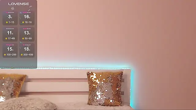 AureliaNoir  online show from December 19, 8:13 pm