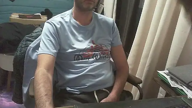 shyfrenchcock1 online show from February 21, 6:42 pm