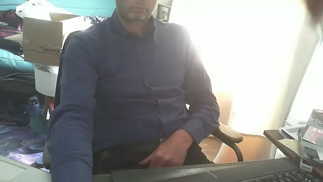 Snapshot of shyfrenchcock1 chatting on April 30, 1:50 pm shyfrenchcock1 online show from April 30, 1:50 pm