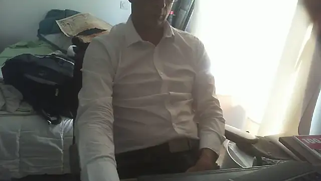Snapshot of shyfrenchcock1 chatting on July 21, 7:54 am shyfrenchcock1 online show from July 21, 7:54 am