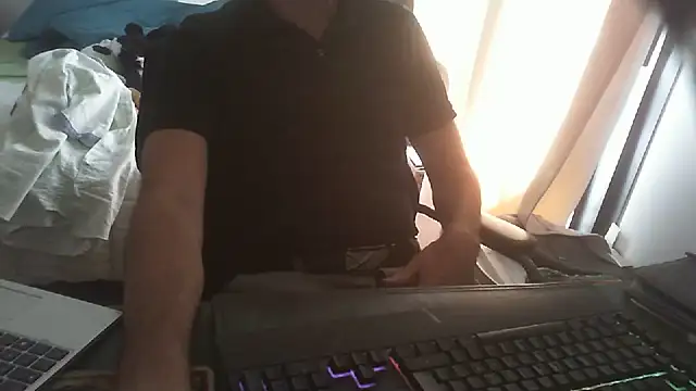 Snapshot of shyfrenchcock1 chatting on July 27, 9:27 am shyfrenchcock1 online show from July 27, 9:27 am