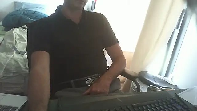 Snapshot of shyfrenchcock1 chatting on July 28, 12:23 pm shyfrenchcock1 online show from July 28, 12:23 pm