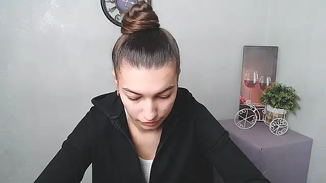 KarolinaRosse  online show from February 19, 7:06 am