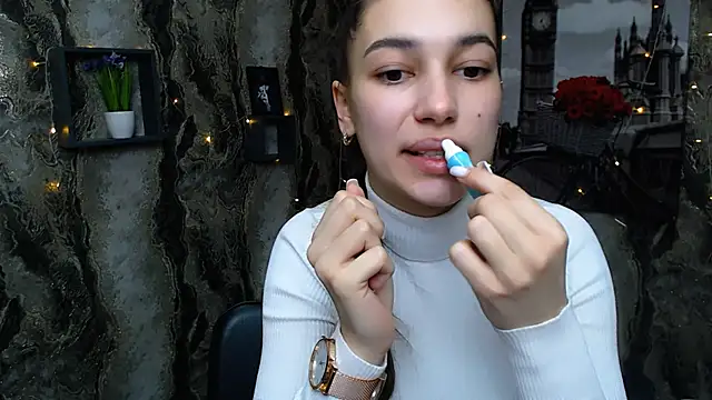 KarolinaRosse  online show from February 21, 6:51 am