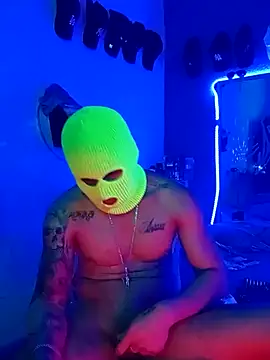 Snapshot of Alexandrei chatting on January 11, 4:03 pm Alexandrei online show from January 11, 4:03 pm