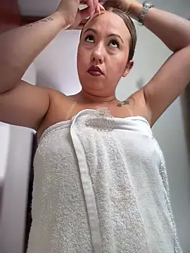 VIOLETA-25  online show from March 23, 2:54 pm