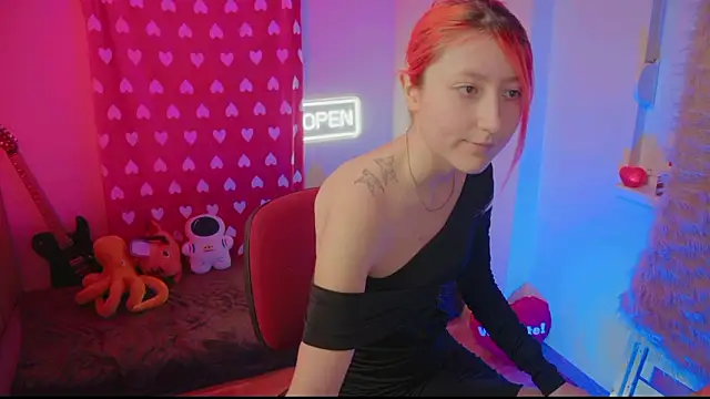 Snapshot of Bloom-fairy chatting on February 13, 12:56 pm Bloom-fairy online show from February 13, 12:56 pm