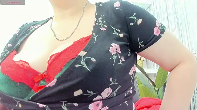 Snapshot of Dolorys chatting on March 2, 5:44 am Dolorys online show from March 2, 5:44 am