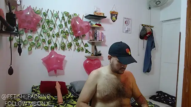 Snapshot of fetish_padrino chatting on February 4, 11:59 pm fetish padrino online show from February 4, 11:59 pm