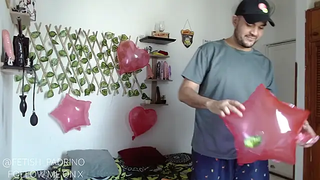 Snapshot of fetish_padrino chatting on February 8, 1:44 pm fetish padrino online show from February 8, 1:44 pm