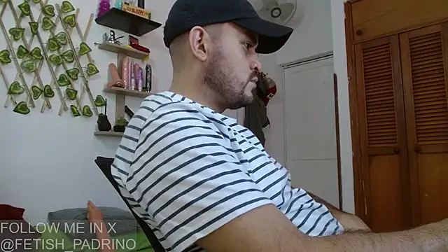 Snapshot of fetish_padrino chatting on March 19, 2:57 pm fetish padrino online show from March 19, 2:57 pm