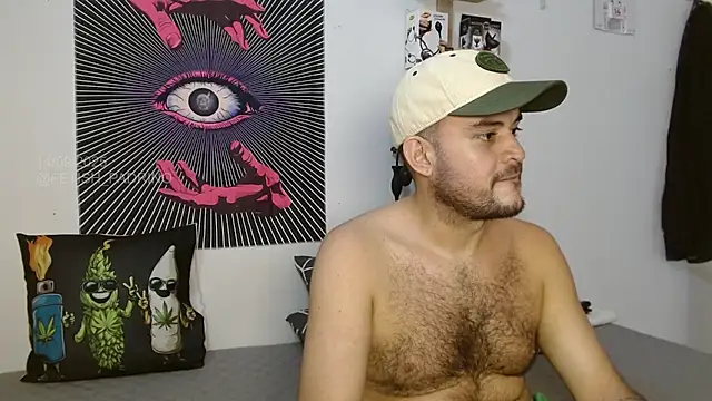 Snapshot of fetish_padrino chatting on September 14, 3:00 pm fetish padrino online show from September 14, 3:00 pm