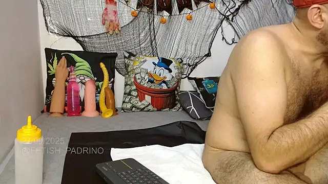 Snapshot of fetish_padrino chatting on September 27, 8:58 pm fetish padrino online show from September 27, 8:58 pm