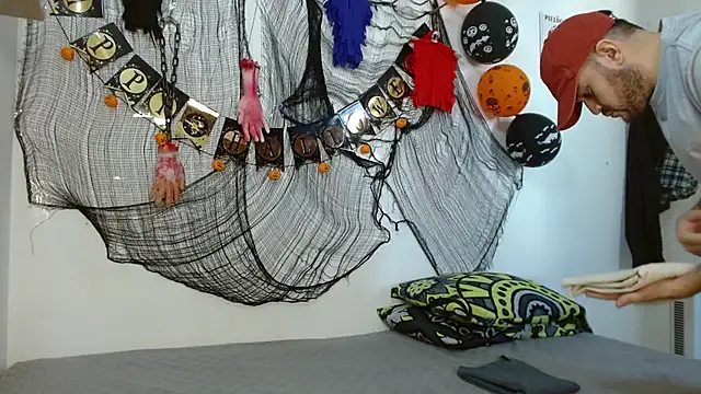 Snapshot of fetish_padrino chatting on October 17, 3:03 pm fetish padrino online show from October 17, 3:03 pm