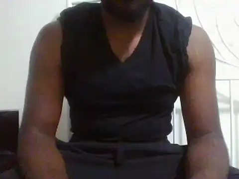 Snapshot of justinme00o7 chatting on December 11, 4:53 pm justinme00o7 online show from December 11, 4:53 pm
