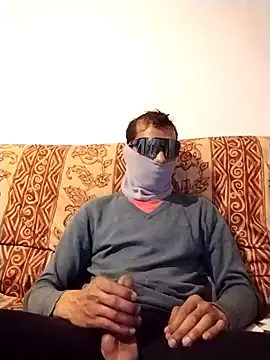 mehdi-l7away online show from April 25, 12:13 am