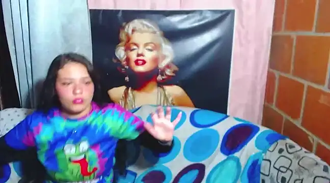 Snapshot of emily_69_porno chatting on December 16, 12:59 am emily 69 porno online show from December 16, 12:59 am