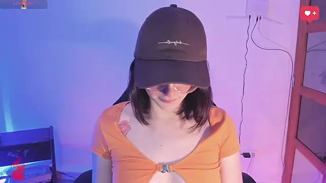 haanna thompsoon online show from December 3, 7:33 pm