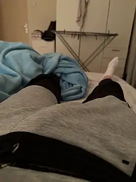 jessieandjames29 online show from February 26, 4:45 pm