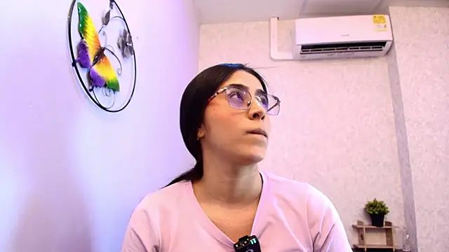 Amy wats0n online show from February 18, 7:10 pm