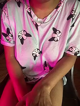 Snapshot of cum-to-nicky chatting on January 18, 6:13 am cum-to-nicky online show from January 18, 6:13 am