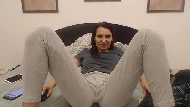 pussywetsquirty online show from February 11, 6:18 am