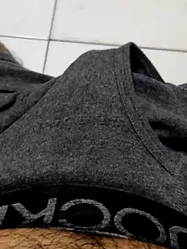 Snapshot of themostnaughtiestguyy chatting on September 28, 8:42 am themostnaughtiestguyy online show from September 28, 8:42 am