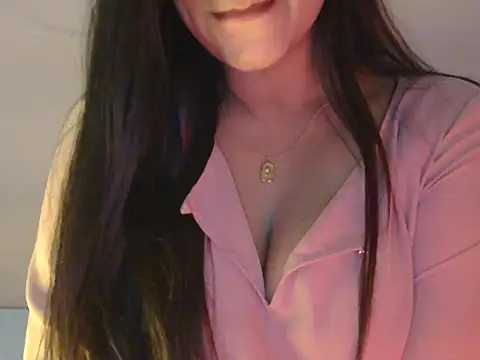 Snapshot of diva-22 chatting on October 3, 3:53 pm diva-22 online show from October 3, 3:53 pm