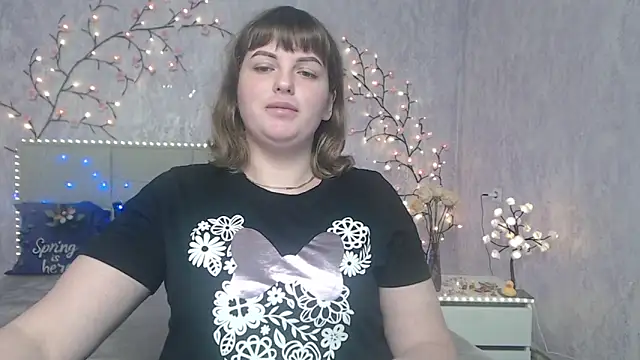 Snapshot of StaceyLex chatting on May 5, 5:37 am StaceyLex online show from May 5, 5:37 am