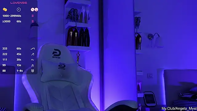 Snapshot of Angela_Myst chatting on March 10, 7:18 pm Angela Myst online show from March 10, 7:18 pm