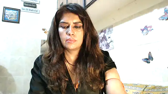 pareeti online show from April 22, 3:20 am