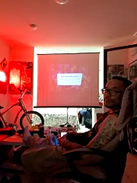 mileflav0r online show from April 20, 7:26 pm