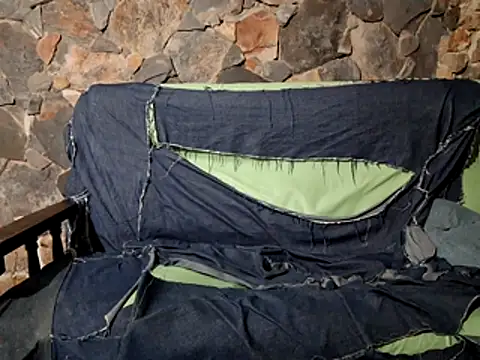 Snapshot of Pablouyu chatting on April 15, 1:01 am Pablouyu online show from April 15, 1:01 am