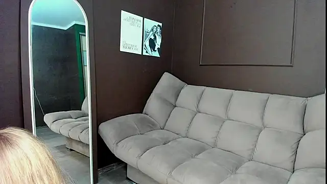 Snapshot of LinaCristonsen chatting on February 24, 6:58 pm LinaCristonsen online show from February 24, 6:58 pm