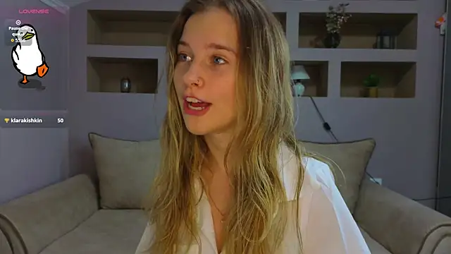 Snapshot of LinaCristonsen chatting on October 30, 4:08 pm LinaCristonsen online show from October 30, 4:08 pm