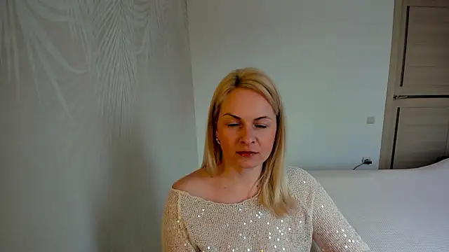 Alicee Gracee online show from March 19, 8:29 am