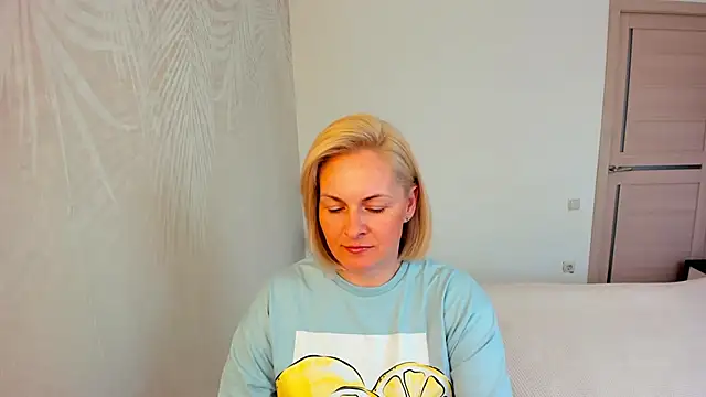 Alicee Gracee online show from April 13, 10:10 am