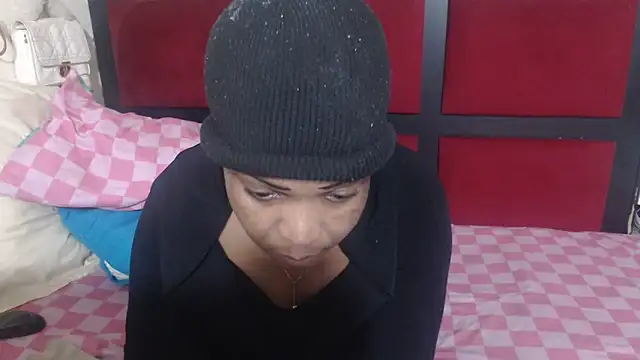 MaximTease24 online show from April 6, 5:41 am